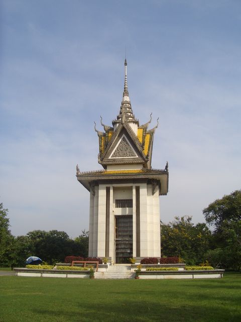 cambodia-polpot-02